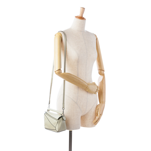 Pre-Loved LOEWE Mini Calfskin Puzzle Satchel - Picture 9 of 10